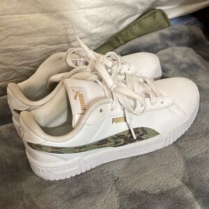 Puma Women’s US 7.5 White Athletic Shoes with Camouflage Detail